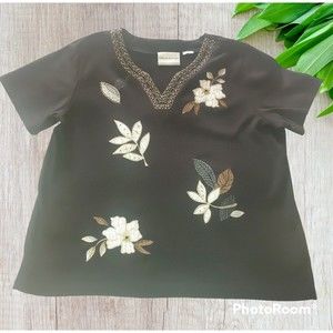Alfred Dunner Womens Black Top Blouse Size PM Petite Medium V-Neck White Flowers